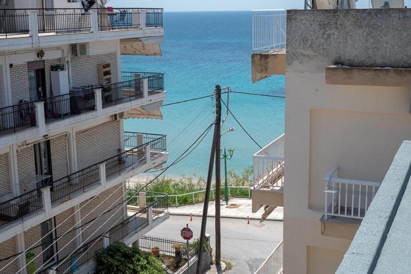 Grcka Reni Greece Beach Penthaus 3 Nea Kallikrateia Exteriér fotografie